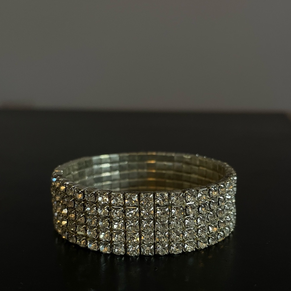 BEJEWELED WRIST CUFF